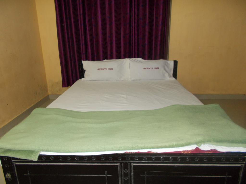 Hotel Guruvayur Bunglow Exterior foto